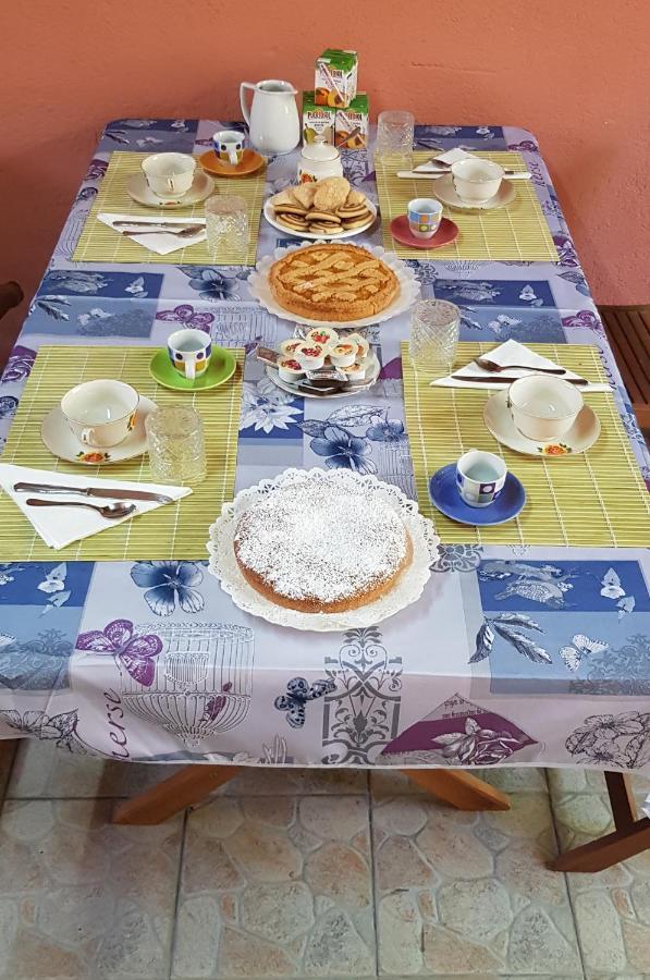 La Casa Di Desideria Bed and Breakfast Baratili San Pietro Exteriör bild